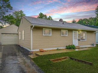 2909 S Santa fe Rd, Independence, MO 64052