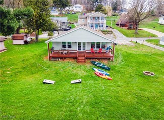 32685 Lakeside Dr, Hanoverton, OH 44423