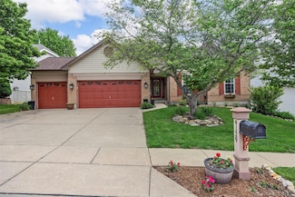 4129 Stonecroft Dr, Saint Charles, MO 63304