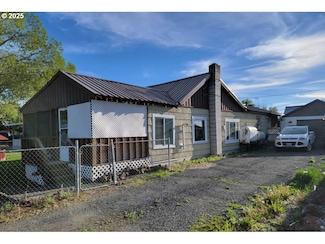 309 A Ave, Seneca, OR 97873
