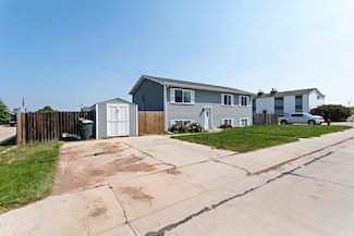 3218 Georgia Cir, Gillette, WY 82718