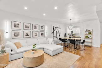 13012 Valleyheart Dr Unit 6, Studio City, CA 91604