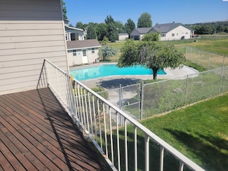 7624 W River Blvd, Pasco, WA 99301