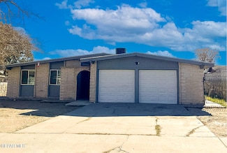 904 La Barca Dr, El Paso, TX 79907
