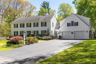 11 Cape Cod Ln, Norwell, MA 02061