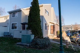 238 Shagbark Dr, Derby, CT 06418