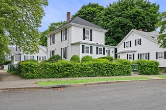 20 Saratoga St, Lynn, MA 01902