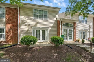 15645 Horseshoe Ln, Woodbridge, VA 22191