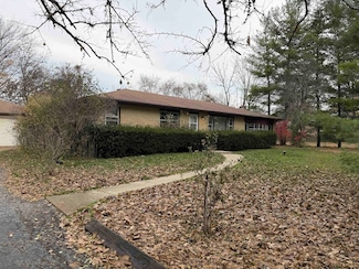 18W308 Sidney Ave, Villa Park, IL 60181