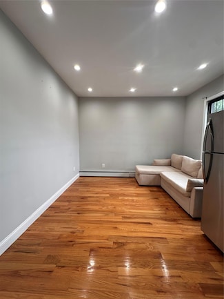 2433 Crescent St Unit 2, Astoria, NY 11102