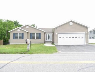 202 Railroad St, Milton, VT 05468