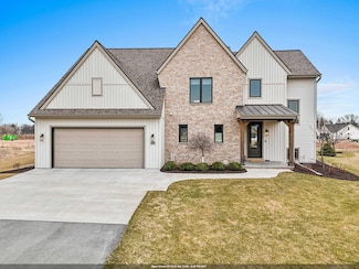 401 Jerelyn Ct, Combined Locks, WI 54113