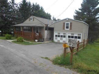 645 Keystone St, Meyersdale, PA 15552