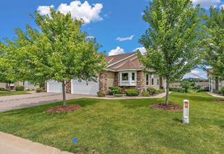 8753 Fraizer St NE, Circle Pines, MN 55014
