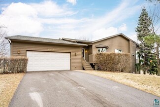 8053 E Spirit Cove Dr, Duluth, MN 55807
