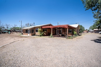 604 Ortega Rd NW, Los Ranchos, NM 87114