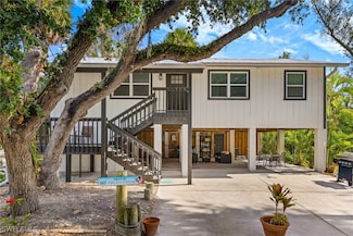 222 Mango St, Fort Myers Beach, FL 33931