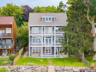 5511 Mendota Dr, Middleton, WI 53562