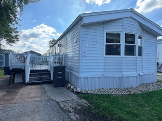 102 Southhaven Dr, Mankato, MN 56001