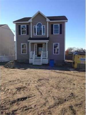165 King St, Fall River, MA 02724