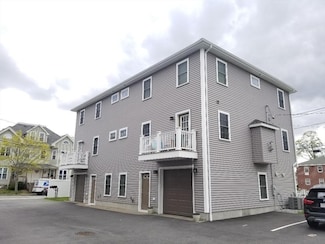 50 Taylor St Unit 2, Waltham, MA 02453