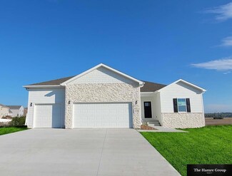 6308 Michael Dr, Papillion, NE 68157