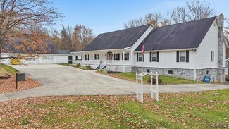 581 Saddle Club Rd, Windber, PA 15963