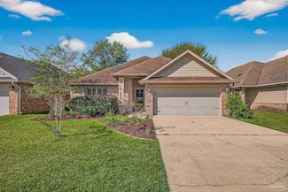 2527 Fiddlers Cir, Cantonment, FL 32533