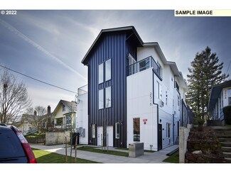 2516 NE Flanders St Unit 3, Portland, OR 97232