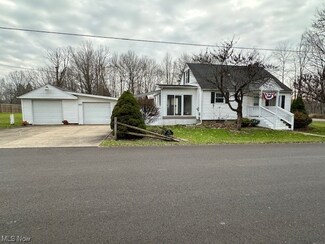 829 Ellsworth Ave NW, Warren, OH 44483