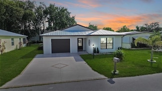 10 Santa Maria Ct, Port Saint Lucie, FL 34952