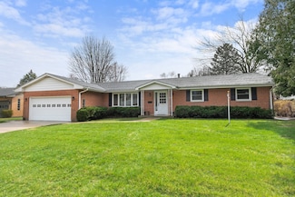 120 Ridge Dr, Dekalb, IL 60115