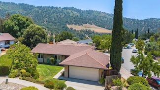 616 E Katherine Ave, Oak View, CA 93022