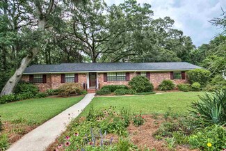 900 Lasswade Dr, Tallahassee, FL 32312