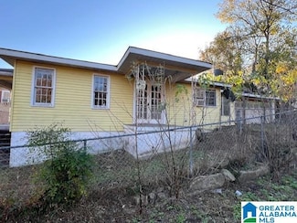 9337 3rd Ave, Trafford, AL 35172