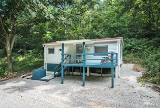 21583 Private Drive 8496, Newburg, MO 65550