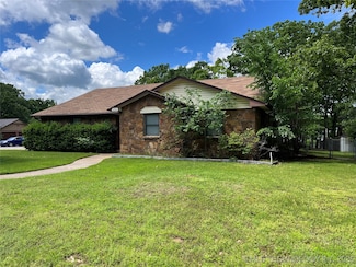 3316 Maple Dr, Sand Springs, OK 74063