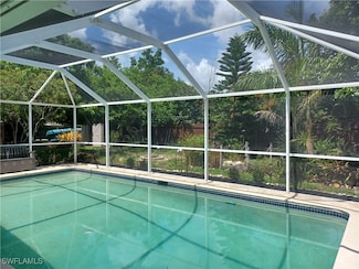 4233 SE 8th Place, Cape Coral, FL 33904
