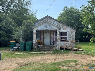 704 & 706 S Penelope St, Belton, TX 76513