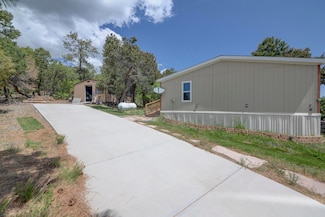 78 Raven Rd, Tijeras, NM 87059