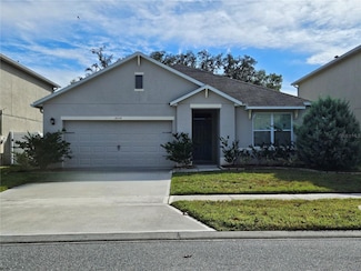 1884 Hickory Bluff Rd, Kindred, FL 34744