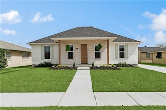 2421 Garden St, Meraux, LA 70075