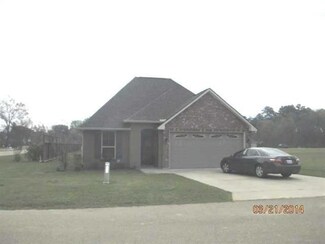 28468 Longfellow Ln, Albany, LA 70711