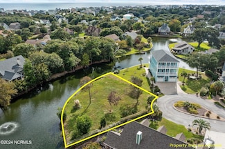205 Albatross Ct, Emerald Isle, NC 28594