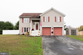 5 Vickilee Dr, Wrightsville, PA 17368