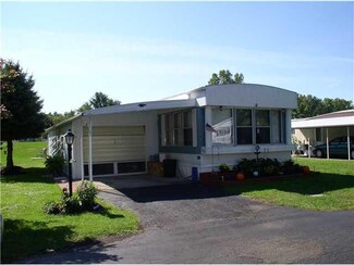 1079 Wish Cir, East Aurora, NY 14052