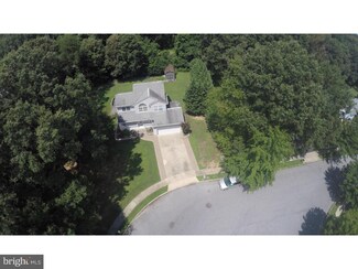7 Hoffner Ct, Roebling, NJ 08554