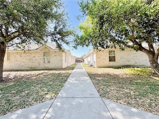 2208 W Candlelight Ln, Edinburg, TX 78541