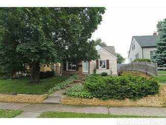 3052 3052 Maryland Ave S, St. Louis Park, MN 55426