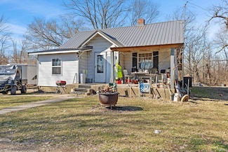 8800 S Strain Ridge Rd, Bloomington, IN 47401